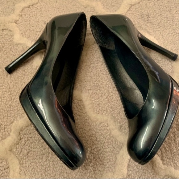 Stuart Weitzman Luxury Metallic Green Patent Leather Pumps Heels 7.5 N Shoes - Picture 6 of 11